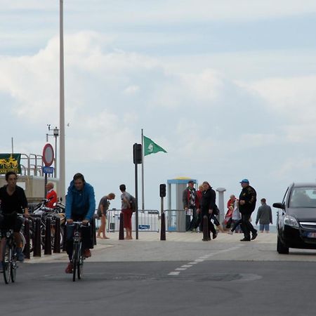 Appartement Le Royal. De Panne Buitenkant foto
